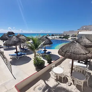 Ocean Front Marlin, Location In Zone #109 Cancun